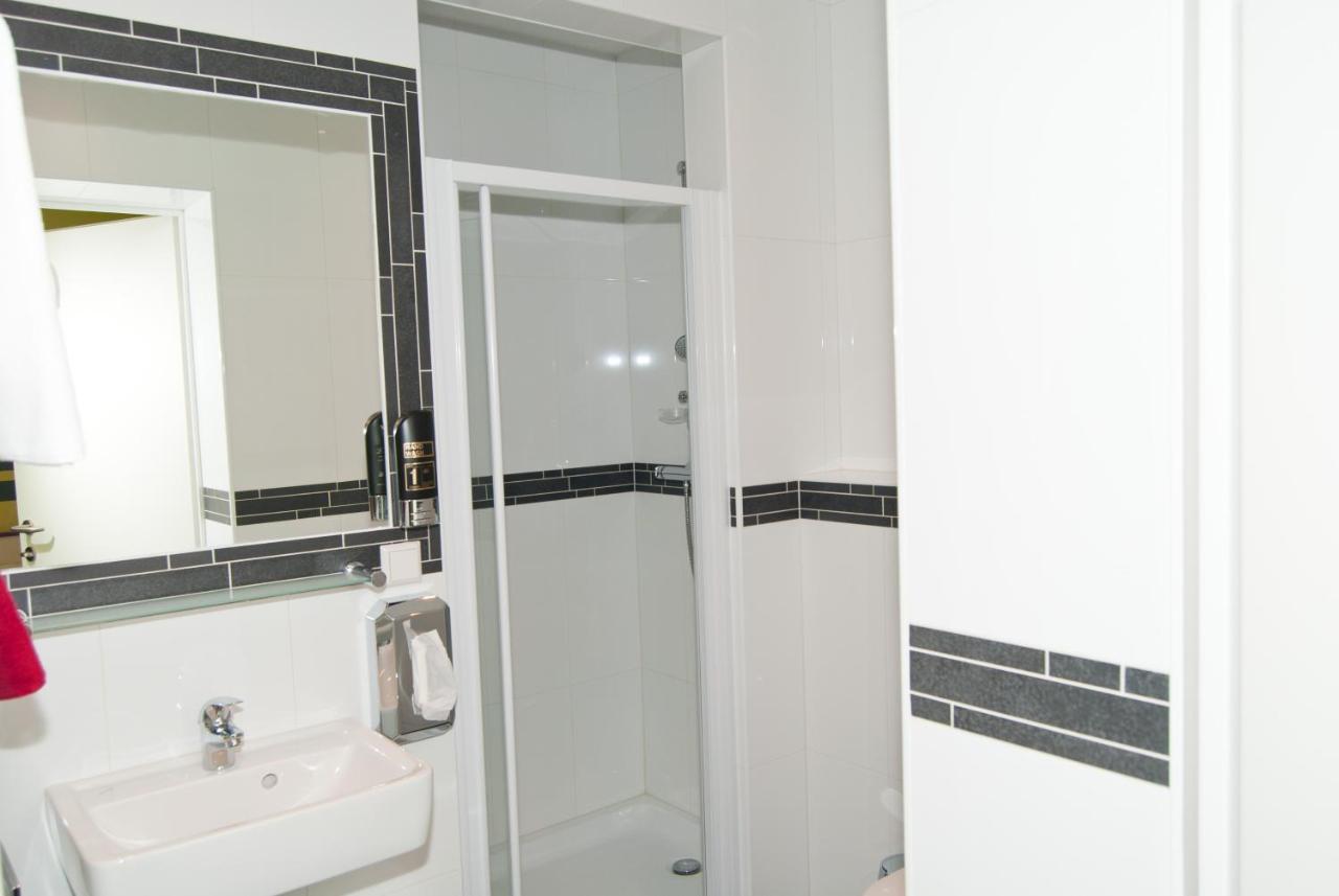 Hotel Residenz Hoessinger Karlstetten ภายนอก รูปภาพ