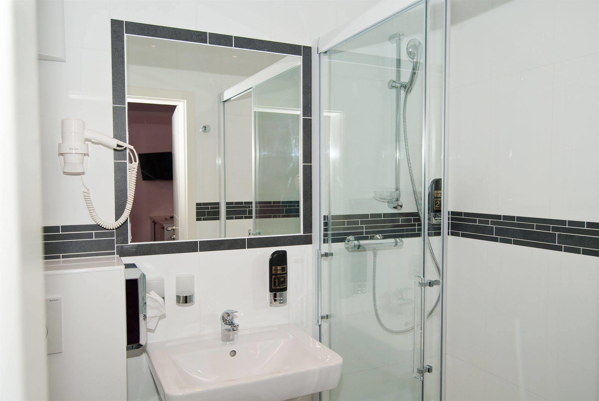 Hotel Residenz Hoessinger Karlstetten ภายนอก รูปภาพ