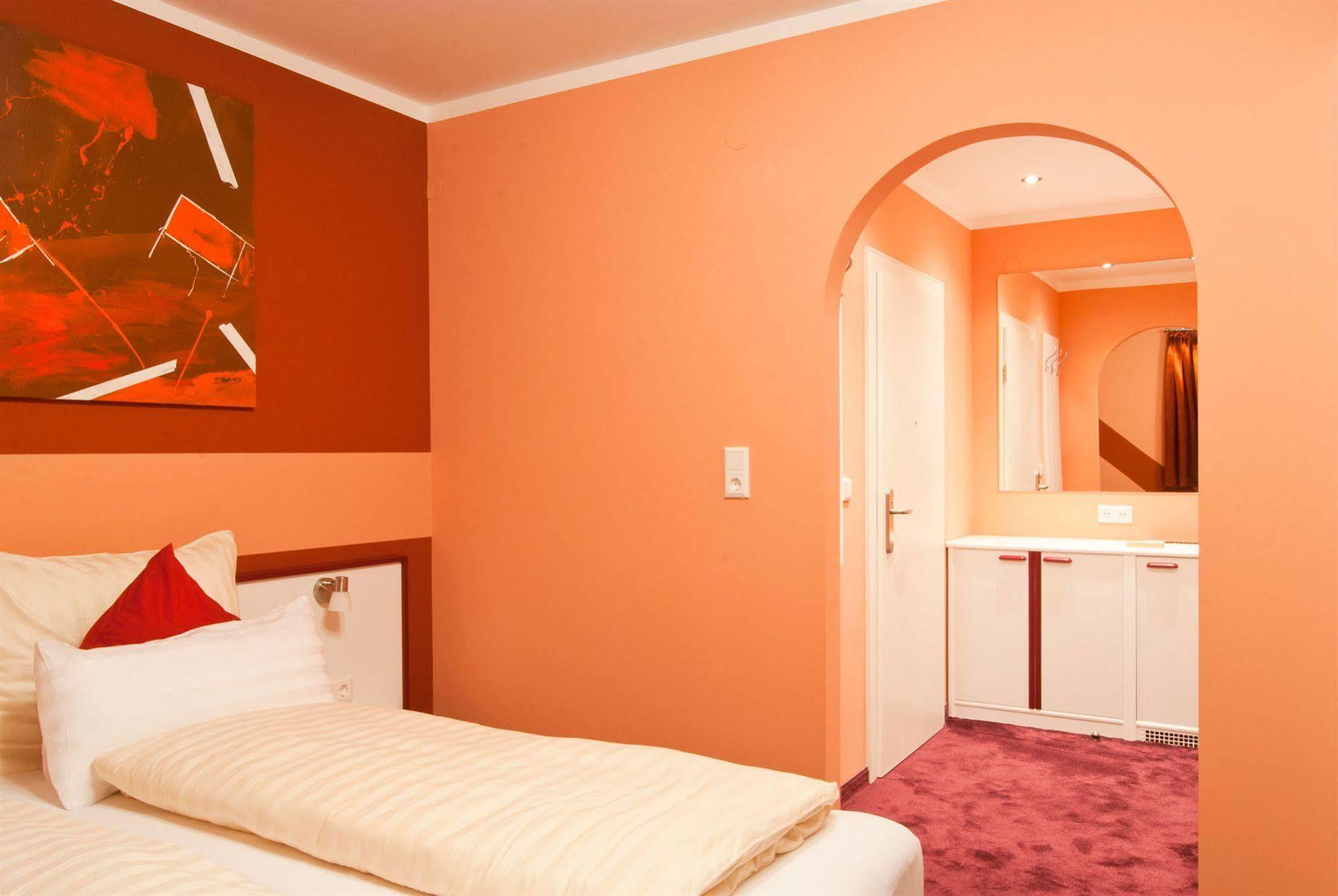 Hotel Residenz Hoessinger Karlstetten ภายนอก รูปภาพ