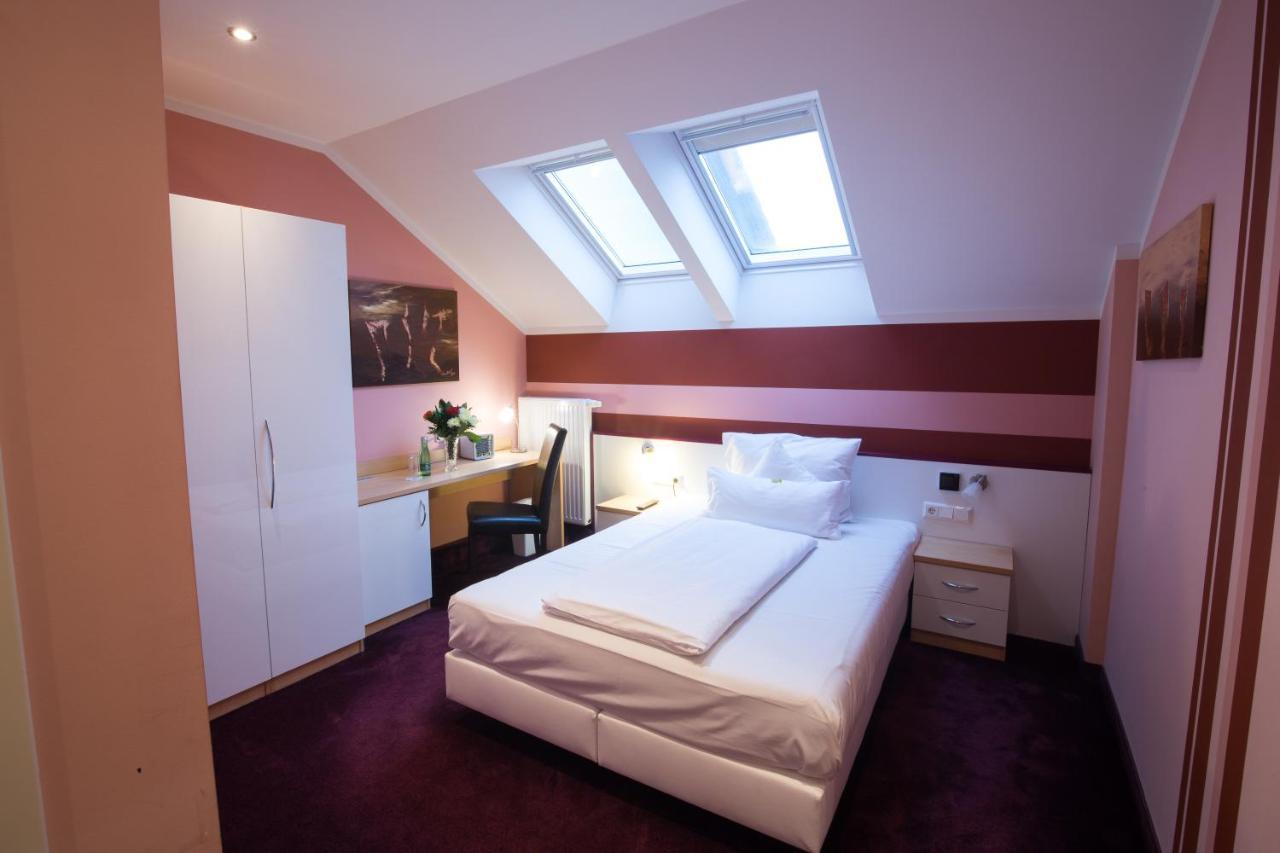 Hotel Residenz Hoessinger Karlstetten ภายนอก รูปภาพ