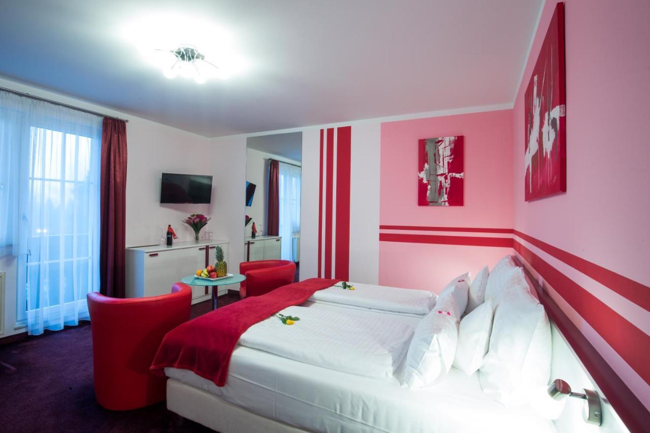 Hotel Residenz Hoessinger Karlstetten ภายนอก รูปภาพ