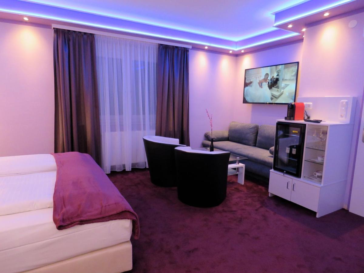 Hotel Residenz Hoessinger Karlstetten ภายนอก รูปภาพ