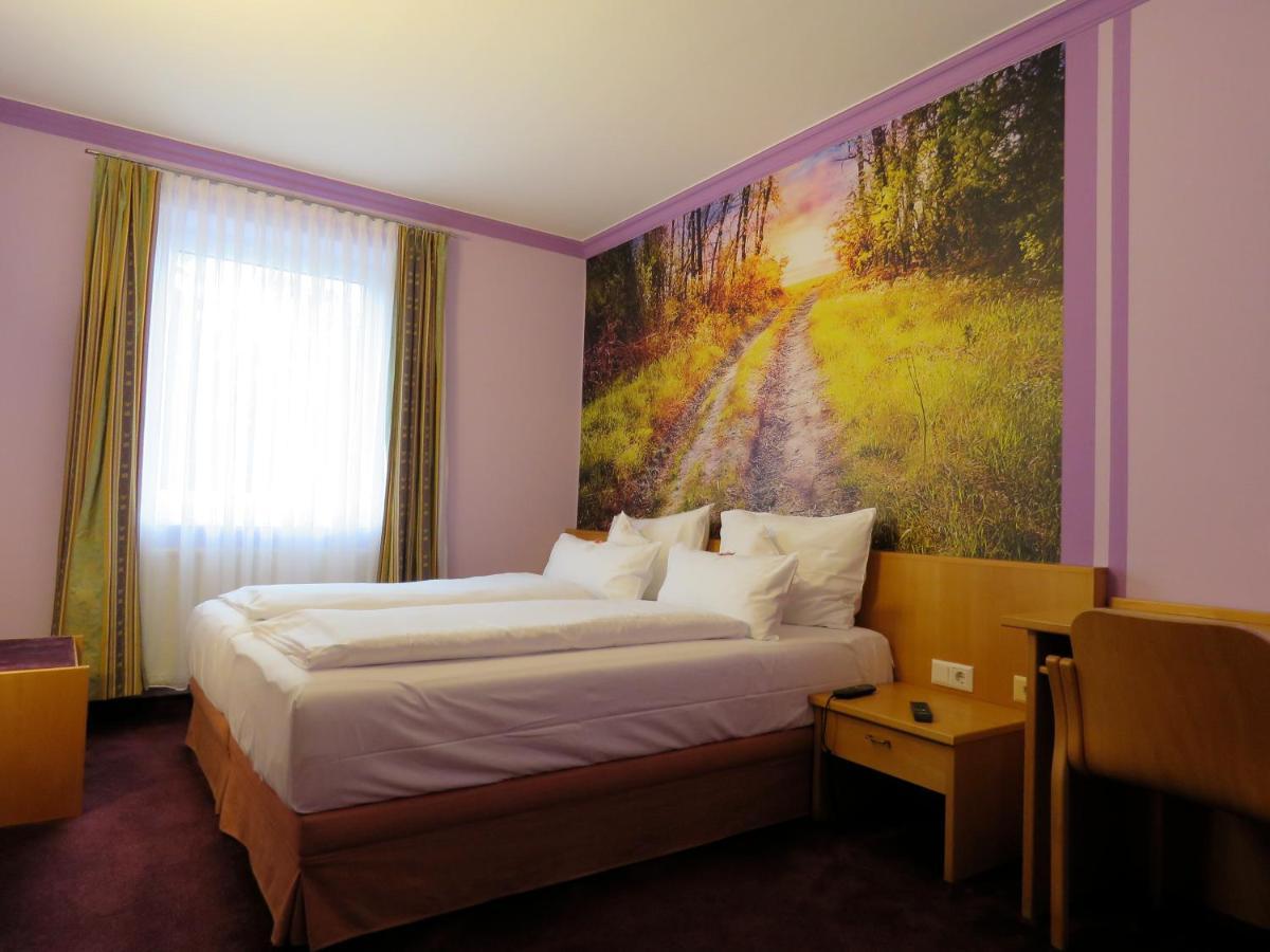 Hotel Residenz Hoessinger Karlstetten ภายนอก รูปภาพ