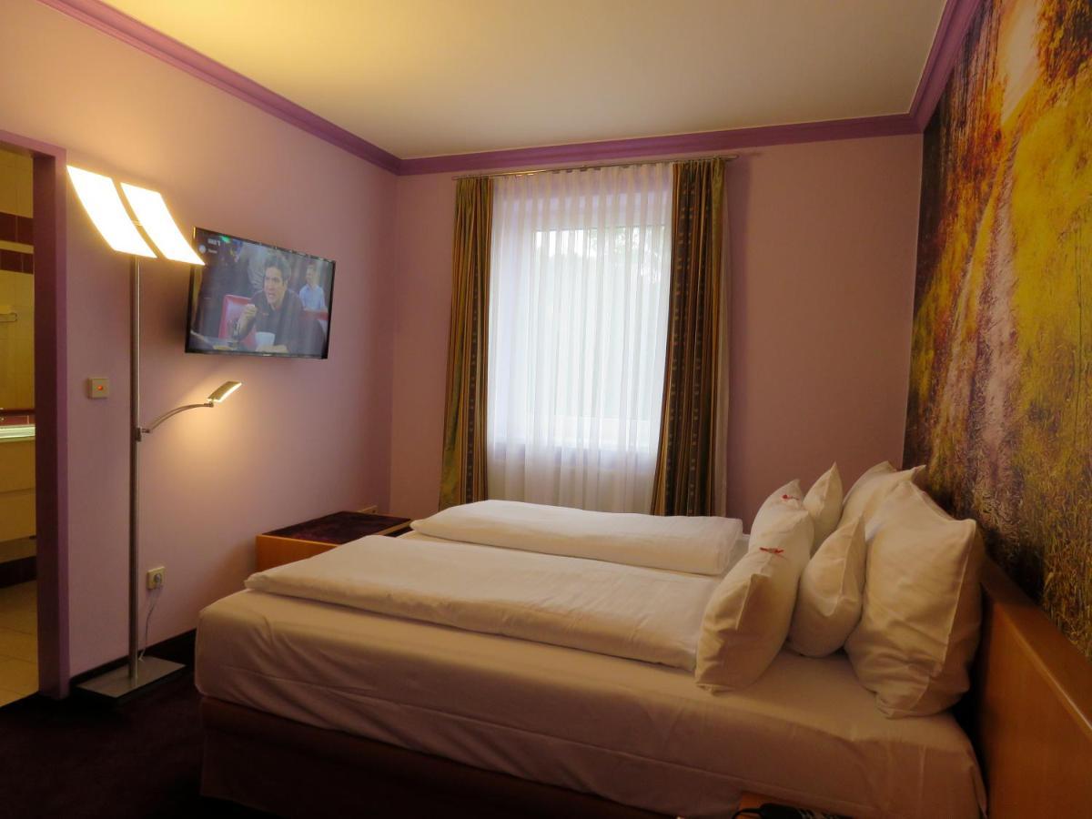 Hotel Residenz Hoessinger Karlstetten ภายนอก รูปภาพ